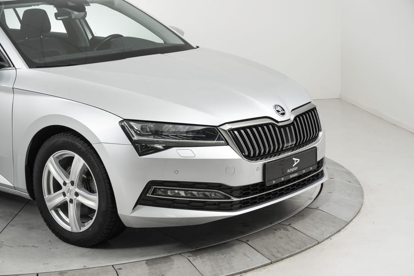 Bilde 3 av Škoda Superb Stasjonsvogn 2,0 TDI 200hk Style 4x4 (K) ACC/Krok/Webasto/Kamera