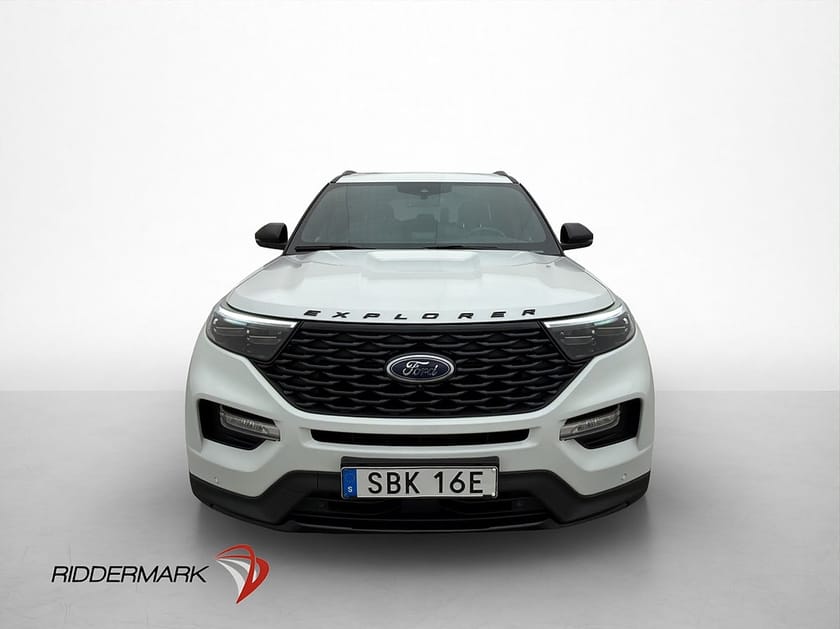 Bild 2 av Ford Explorer Plug-In Hybrid 457hk ST 7Sits Drag 360° B&O
