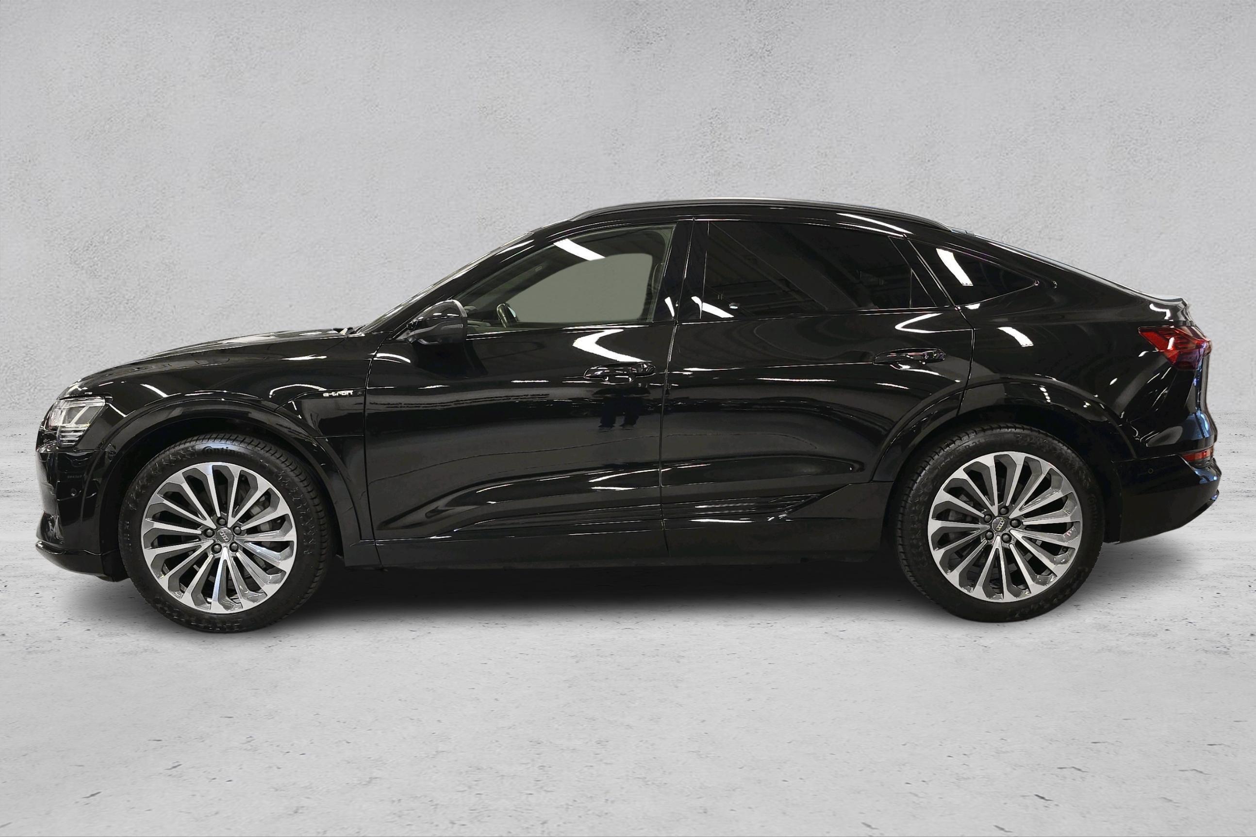 Thumnail bilde 1 av Audi e-tron Sportback 50 quattro