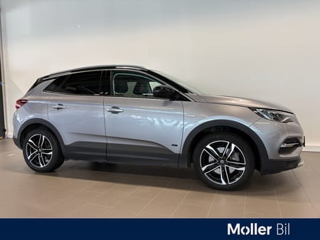 Opel Grandland Hybrid4 300 300hk Premium 4x4