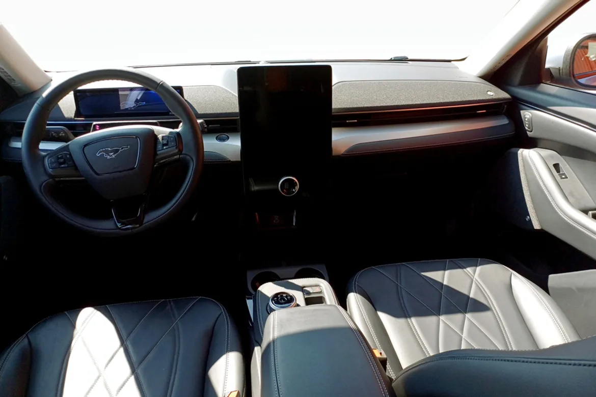 Ford Mustang Mach-E Standard Range