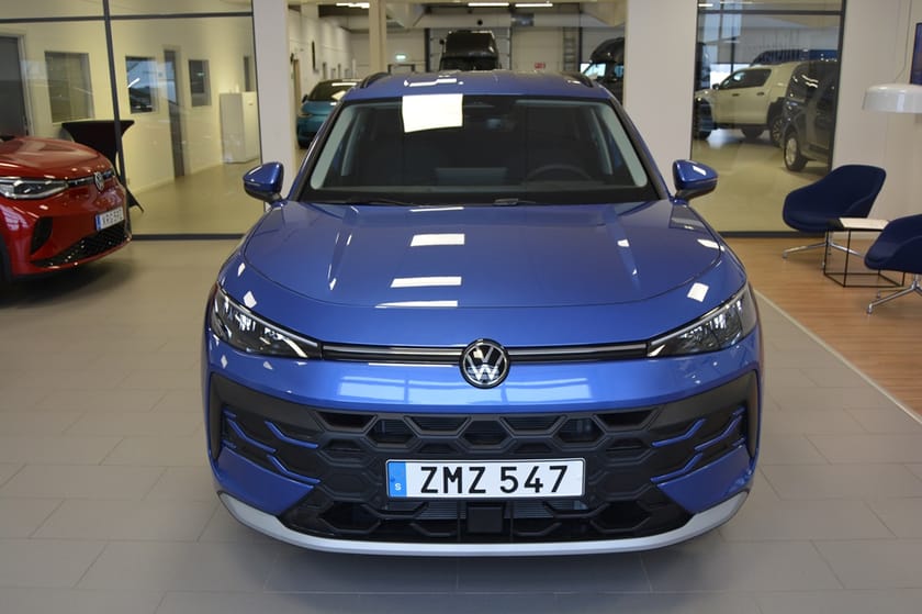 Bild 3 av Volkswagen T-Roc 1.5 eTSI 150 HK  DSG7