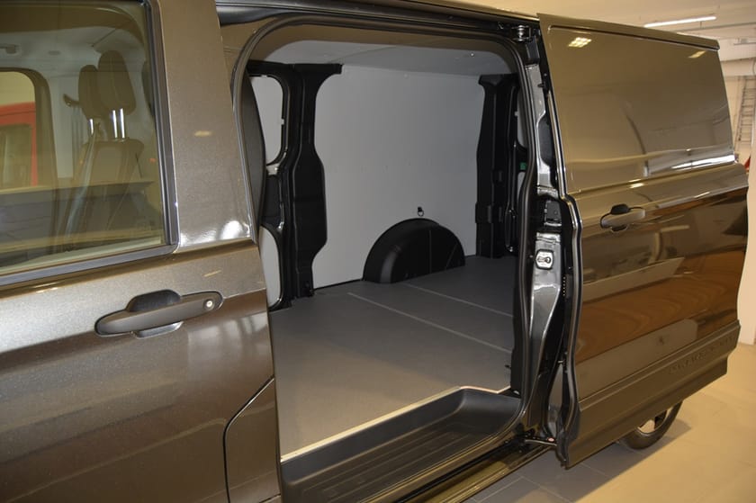 Bild 4 av Volkswagen Transporter skåp L2 TDI 170hk Aut Pan Americana