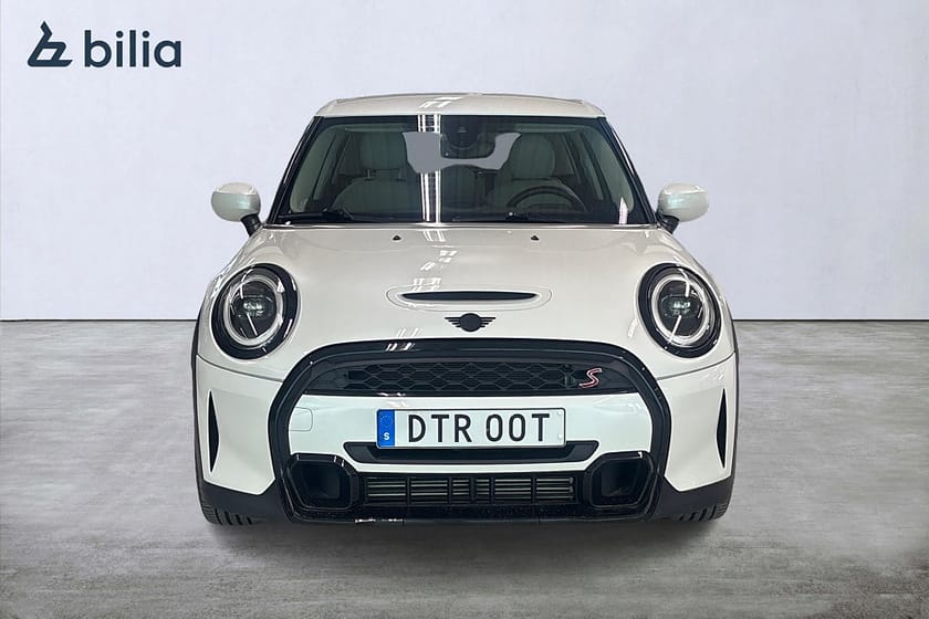 Bild 5 av MINI Cooper S 5-dörrars Aut / Backkamera / Komfortöpp. / Laddplatta