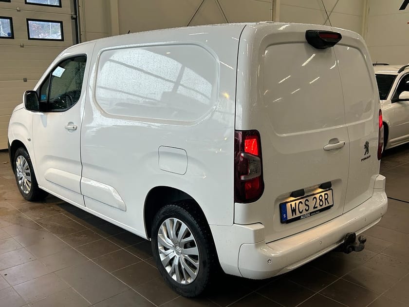 Bild 4 av Peugeot Partner Utökad Last PRO+ L1 130 AUT Drag/Värmare/Kamera/Kam Bytt