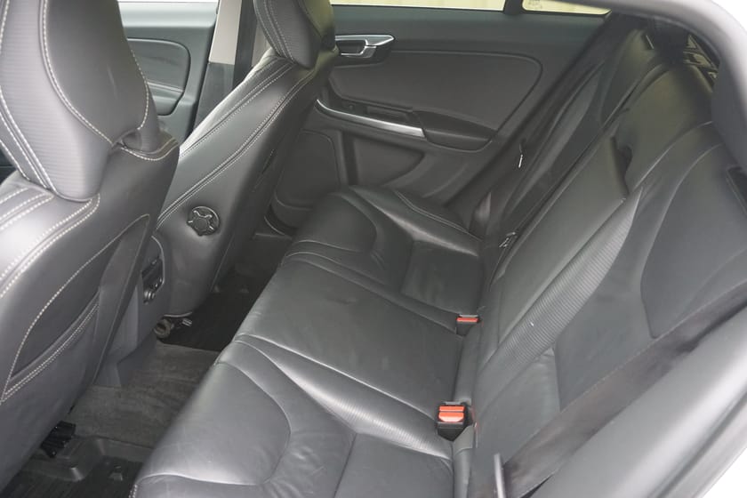 Bild 4 av Volvo V60 D5 AWD Geartronic Momentum, R-Design SoV-hjul