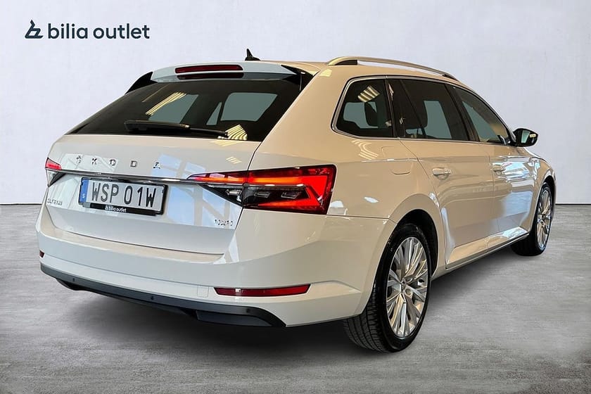 Bild 5 av Škoda Superb Kombi Skoda 4x4 Business Ed, Style 200hk Drag Värmare Kamera