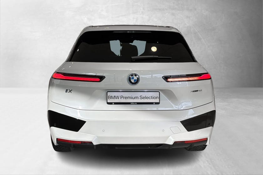 Bilde 3 av BMW iX xDrive40 40 FullyCharged, Panorama tak, Lazer, Sports pk.,