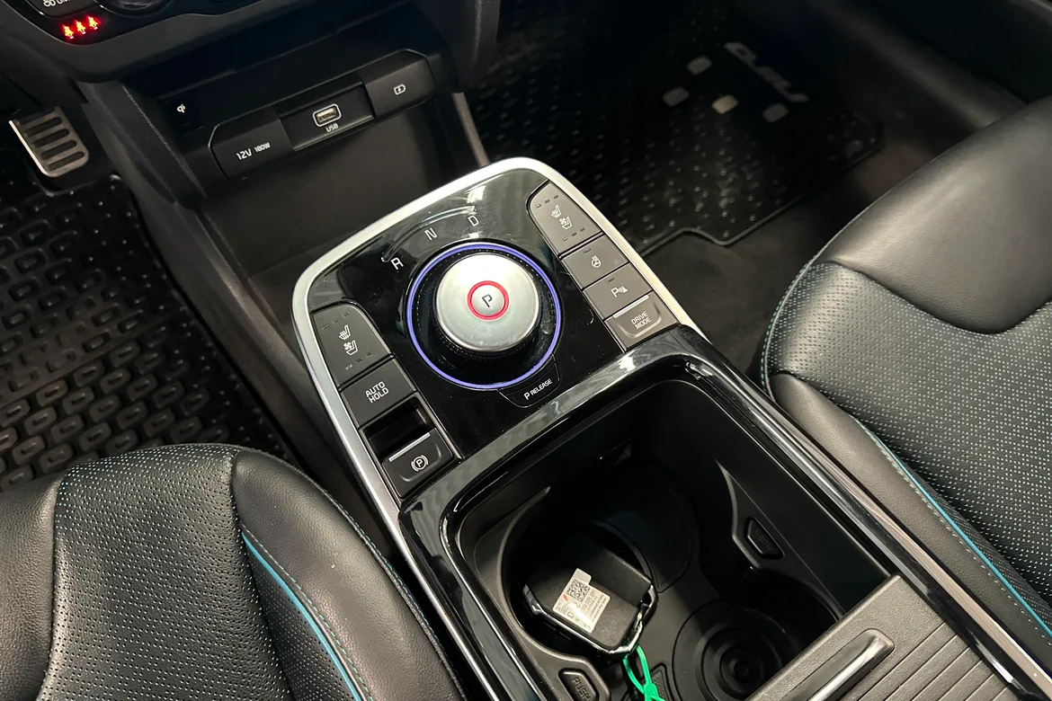 picture of a car
