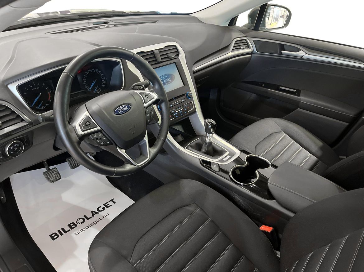 Ford Mondeo 2016 - miniatyr 8