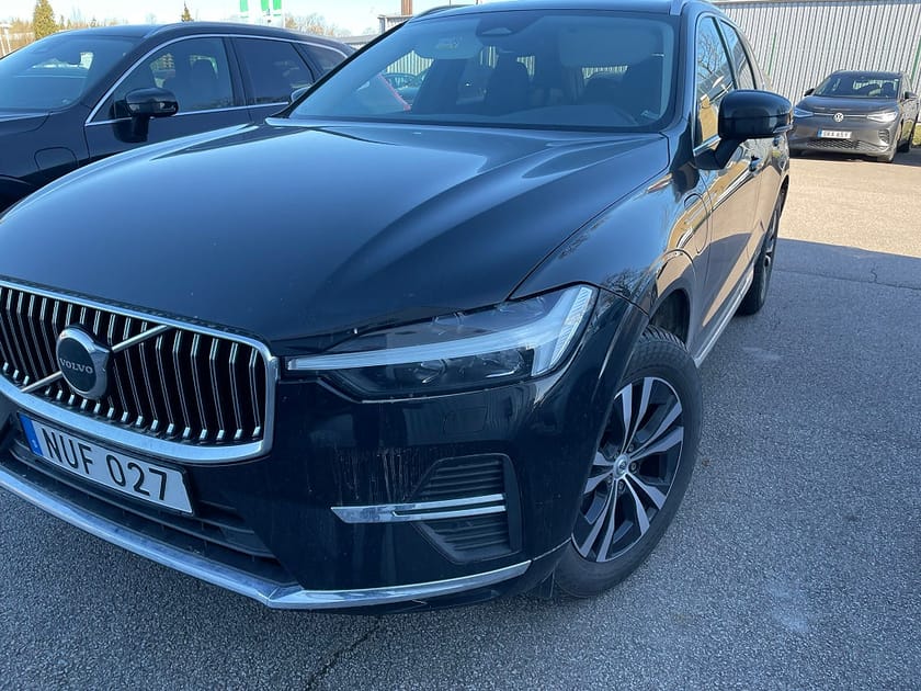 Bild 1 av Volvo XC60 T6 Recharge Core Bright plug in AWD 350HK 4x4 Panorama