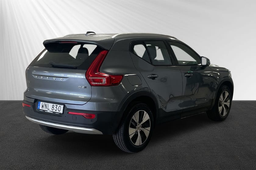 Bild 3 av Volvo XC40 D4 AWD Momentum Intro Edition