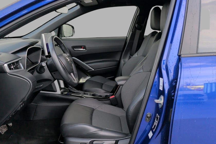 Bilde 4 av Toyota Corolla Cross Hybrid AWD-i Executive - LED - Ad. cruise - Ryggekam.