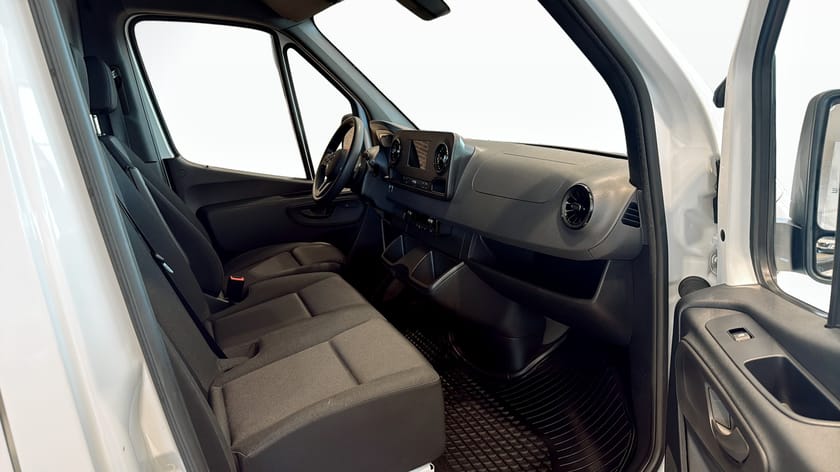 Bild 3 av Mercedes-Benz Sprinter 211 CDI FWD Panel Van FIGHTER SKÅP A2 | Nyservad