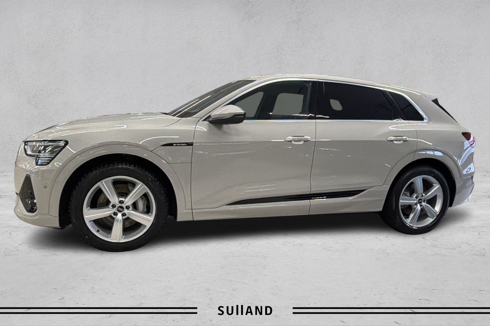 Thumnail bilde 1 av Audi e-tron 55 quattro