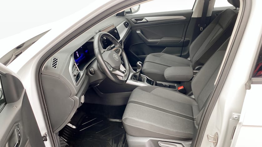 Bild 1 av Volkswagen T-Roc 1.0 TSI 110 hk Assistans/Digital cockpit