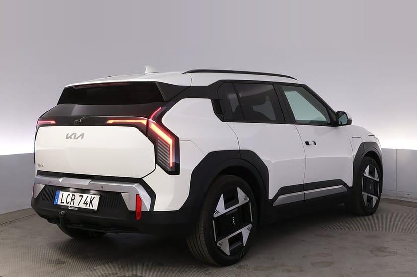 Bild 5 av Kia EV3 Long Range Plus Drag BLIS Kamera Elstol Läder LED