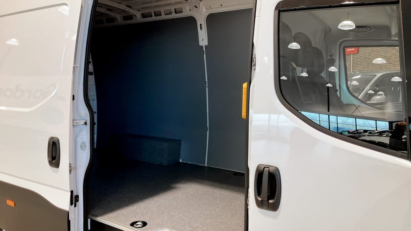 Bild 5 av Iveco Daily 35-140 Van Fastlane 12m3