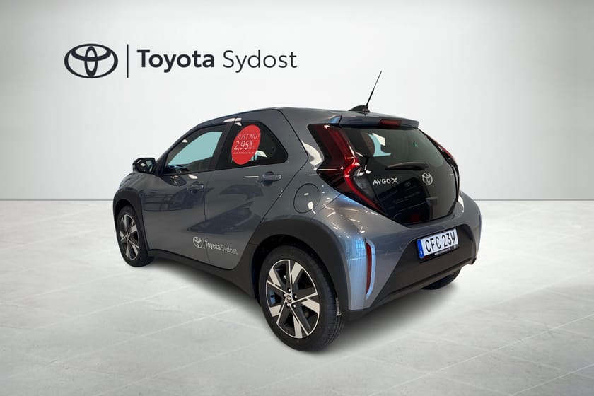Bild 2 av Toyota Aygo X Hybrid 5d. Play Comfort paket Automat Rattvärme Backkamera
