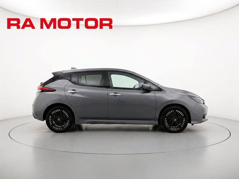 Bild 5 av Nissan Leaf N-Connecta 40kWh | Värmepump | 360° Kamera | Moms | Nav