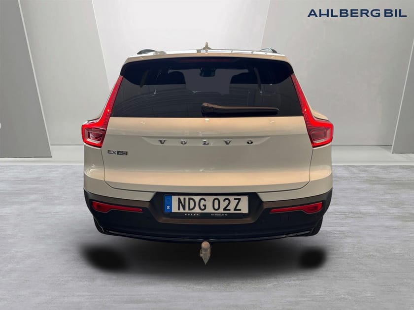Bild 4 av Volvo EX40 Single Motor Extended Range 🔵 R Core SE, 360 kamera, Drag, Tonade rutor