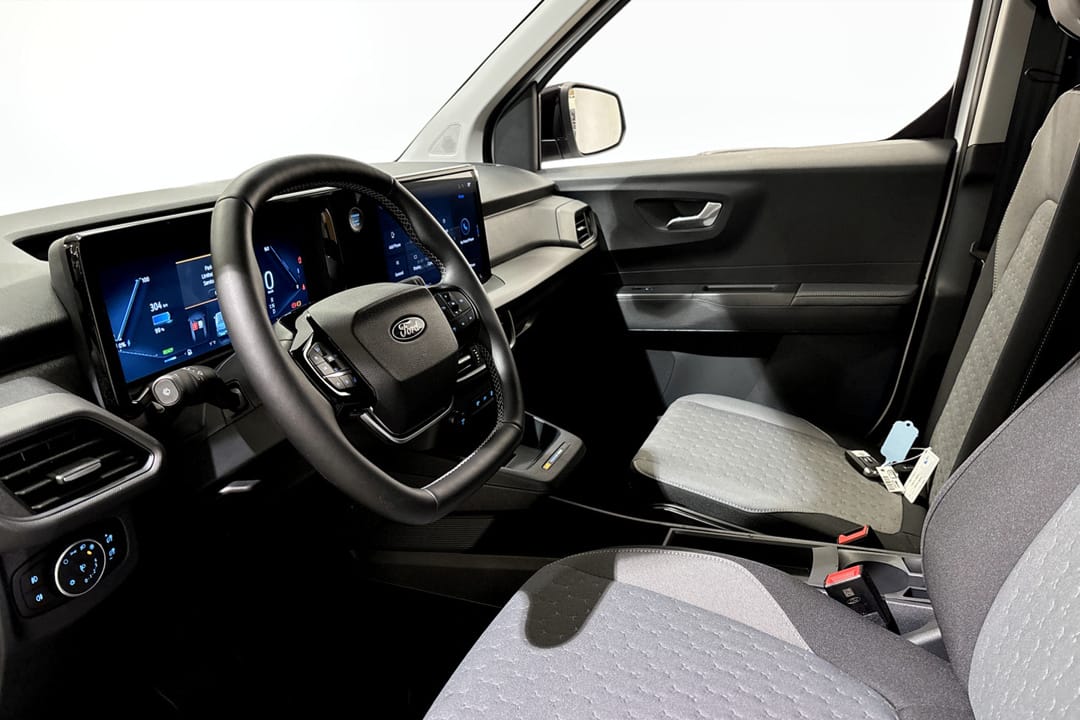 Ford E-Transit Courier