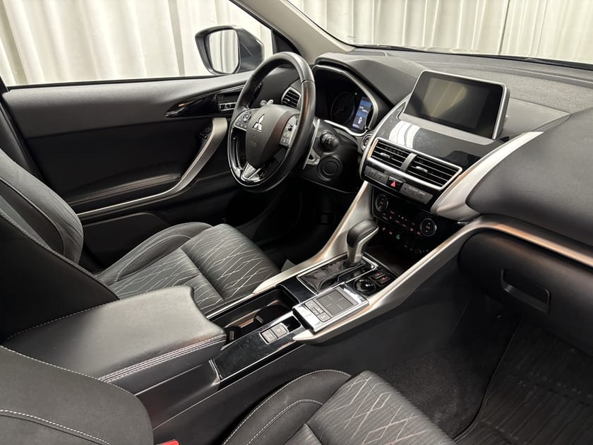 Bild 4 av Mitsubishi Eclipse Cross 1.5 T CVT 163HK Automat Välutrustad