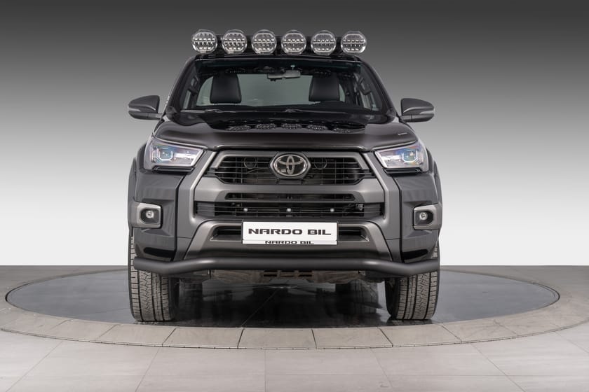 Bilde 4 av Toyota Hilux Dobbelcab Invincible X/Takgrind/Ekstralys/Blitser/Krok3500KG