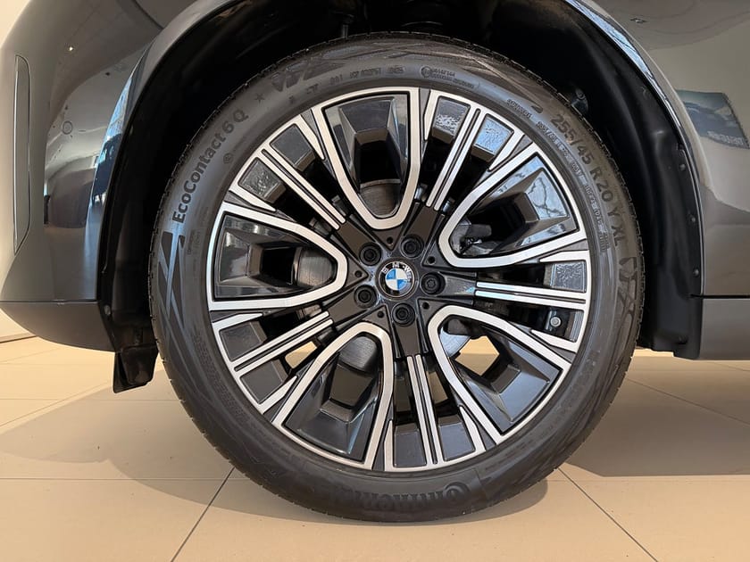 Bild 3 av BMW X3 30e xDrive xDrive, Drag, Värmare, Driving/Parking Plus, HK,20"