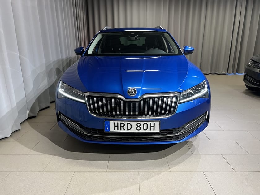 Bild 2 av Škoda Superb Kombi STYLE 2,0 TDI 190HK DSG 4X4 Business Edition