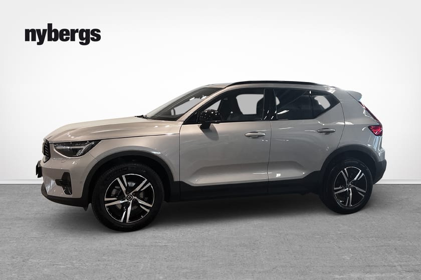 Bild 2 av Volvo XC40 B3 FWD Bensin Plus Dark