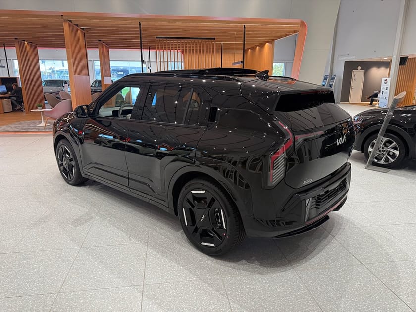 Bild 3 av Kia EV3 Long Range GT-Line 605 km OMGÅENDE LEV