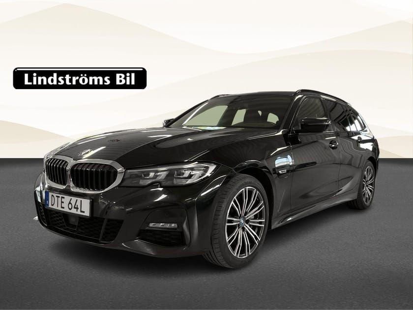 Bild 1 av BMW 330e xDrive Touring – M Sport - Dragkrok - Vinterhjul