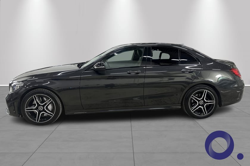 Bilde 2 av Mercedes-Benz C-Klasse 300de 4 Matic, AMG, NATTPAKKE, LUFTFJÆRING