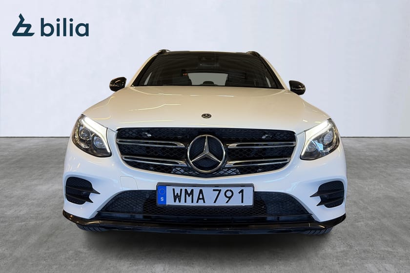 Bild 2 av Mercedes-Benz GLC 220 d 4MATIC AMG / Panorama / Dragkrok / ILS
