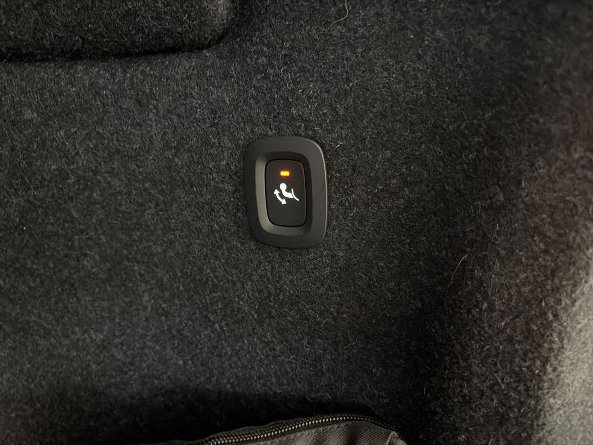 Volvo XC40 2024 - miniatyr 17