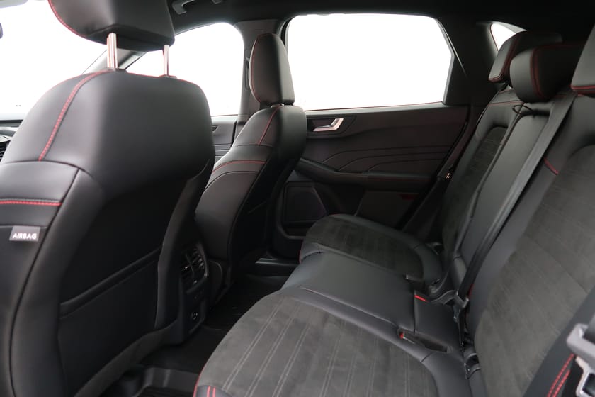 Bild 4 av Ford Kuga Hybrid AWD 2.5 190 HEV ST-Line X A Bus Edt