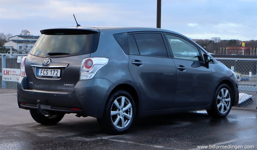 Bild 3 av Toyota Verso 2.2 D-4D 150hk Skinn Navi Drag Panorama