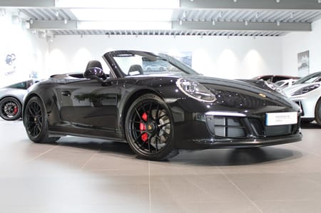 Porsche 911 Carrera 4 GTS Cabriolet