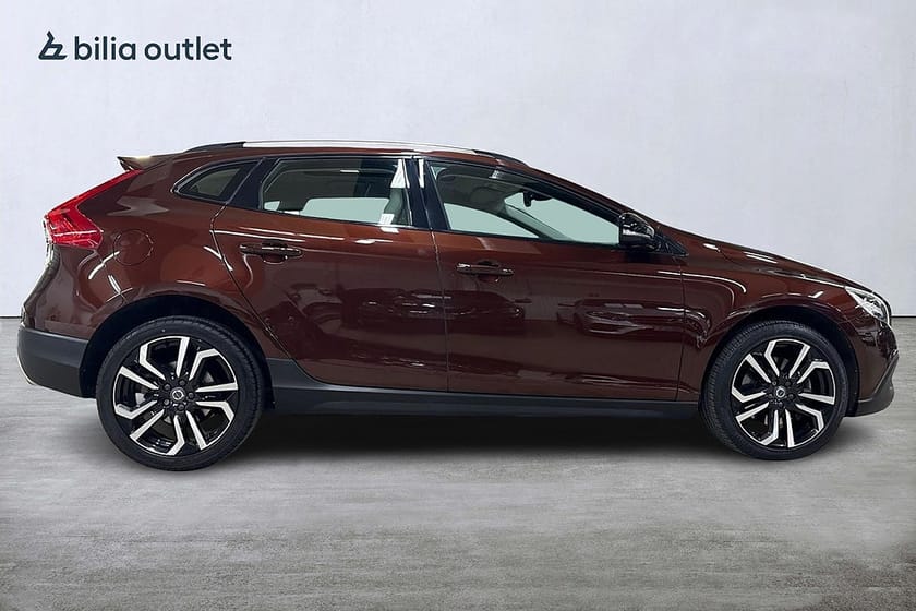 Bild 5 av Volvo V40 Cross Country D4 aut Business Adv Summum 190hk Panorama P-värm PDC
