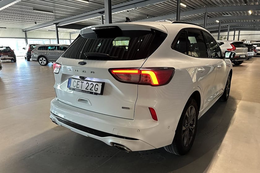 Bild 4 av Ford Kuga Plug-In Hybrid E-CVT ST-Line Backkamera B&O Navi Drag