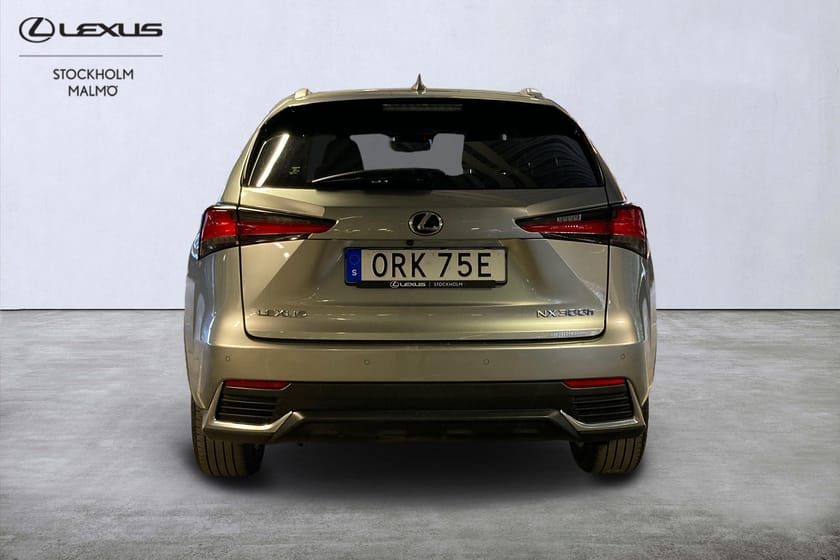 Bild 4 av Lexus NX 300h AWD Executive Skinn Elstol B-Kamera