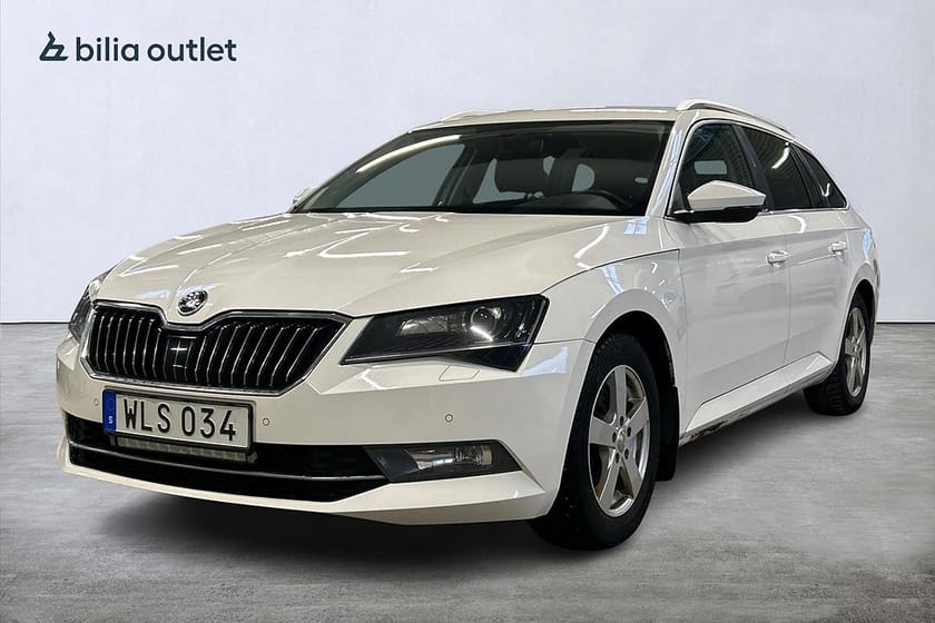 Bild 1 av Škoda Superb Kombi Skoda 2.0 TDI Style 150hk Navi Carplay Drag Canton