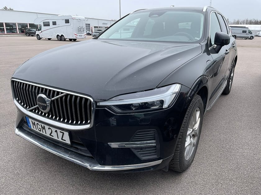 Bild 1 av Volvo XC60 T6 Recharge Core Bright plug in AWD 456HK 4x4 Panorama