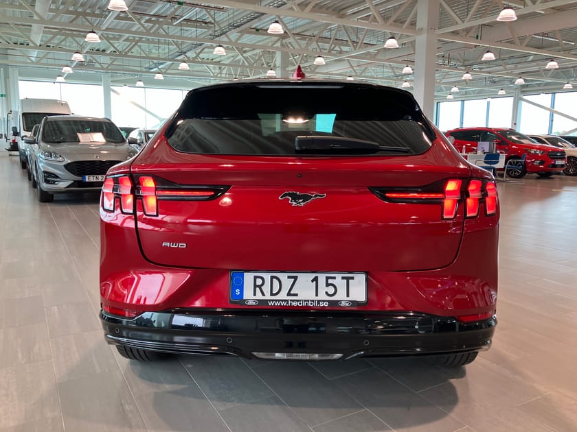Bild 3 av Ford Mustang Mach-E Standard Range AWD ST-RANGE AUT Std. Teknikpkt / 360° / B&O