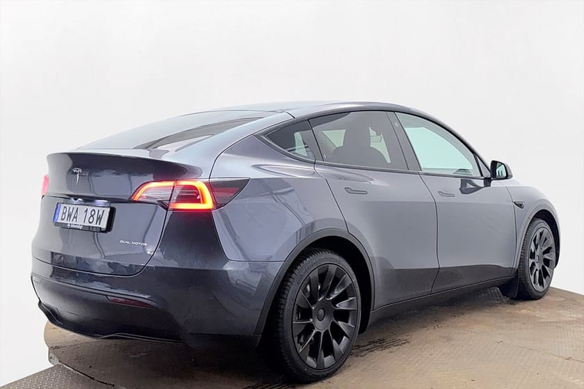 Bild 5 av Tesla Model Y Long Range AWD Pano Läder V-Pump Premiumljud AP 514hk