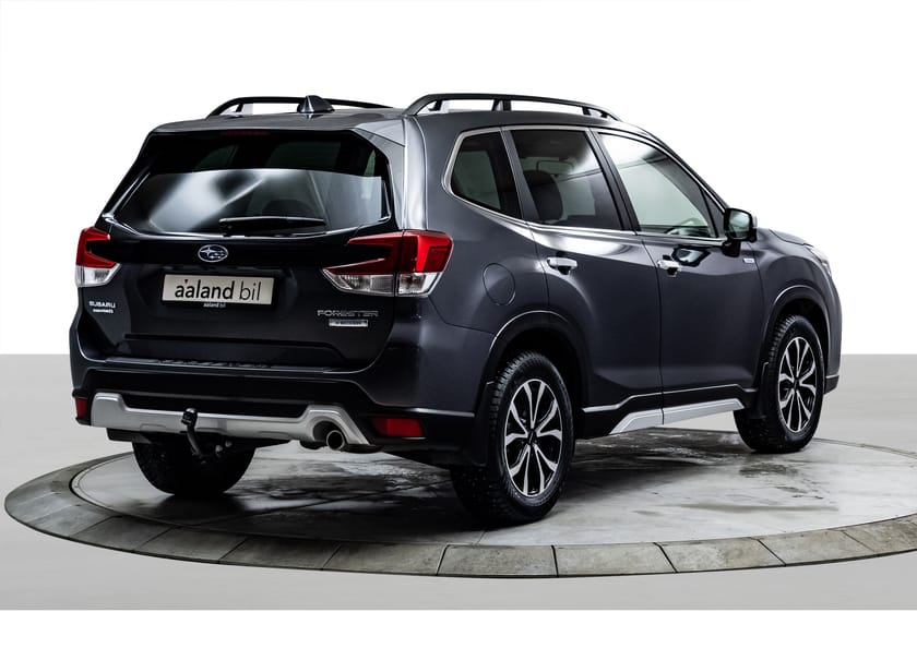 Bilde 3 av Subaru Forester e-Boxer Lav km, strøken,  max utstyrt, krok 1870kg