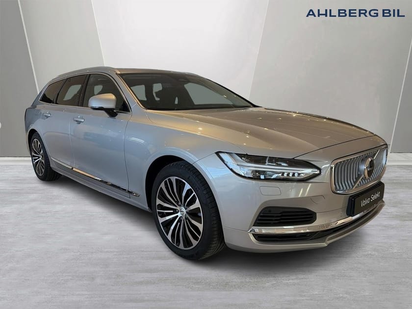 Bild 1 av Volvo V90 T6 Core Edition II, Dragkrok Halvautomatisk, Parkeringskamera Bak, Baklucka Elmanövrerad, Google Maps
