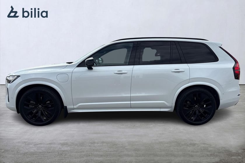 Bild 3 av Volvo XC90 T8 Ultra Black Edition, Luftfjädring, Massage+Fläktar framstolar, Drag, B&W