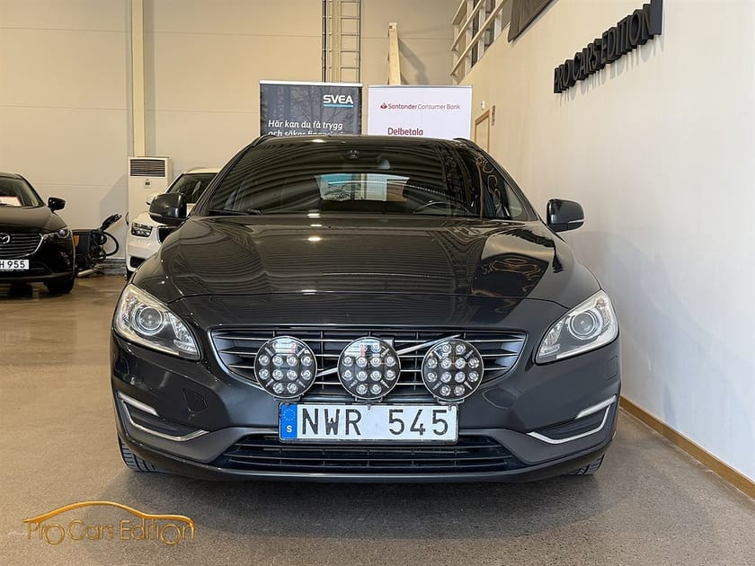 Bild 2 av Volvo V60 D2 115hk Momentum | Euro 5 | PDC